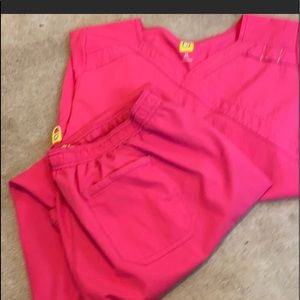 🔴 Sold 🔴 Scrub set